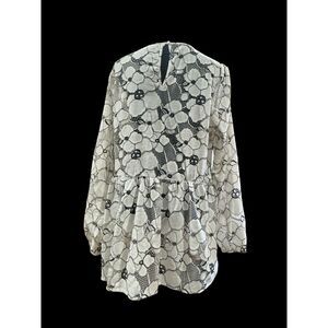 Lane Bryant 2021 Black & WHite Lace Floral Blouse, SIZE 16